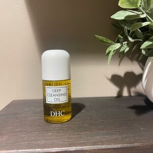 DHC Deep Cleansing Oil - 1 oz Travel Size